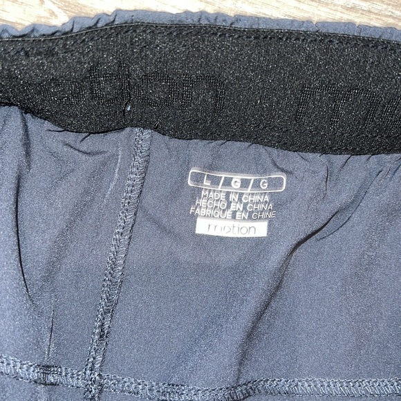 Motion workout shorts. Size L. NWT - Picture 3 of 4
